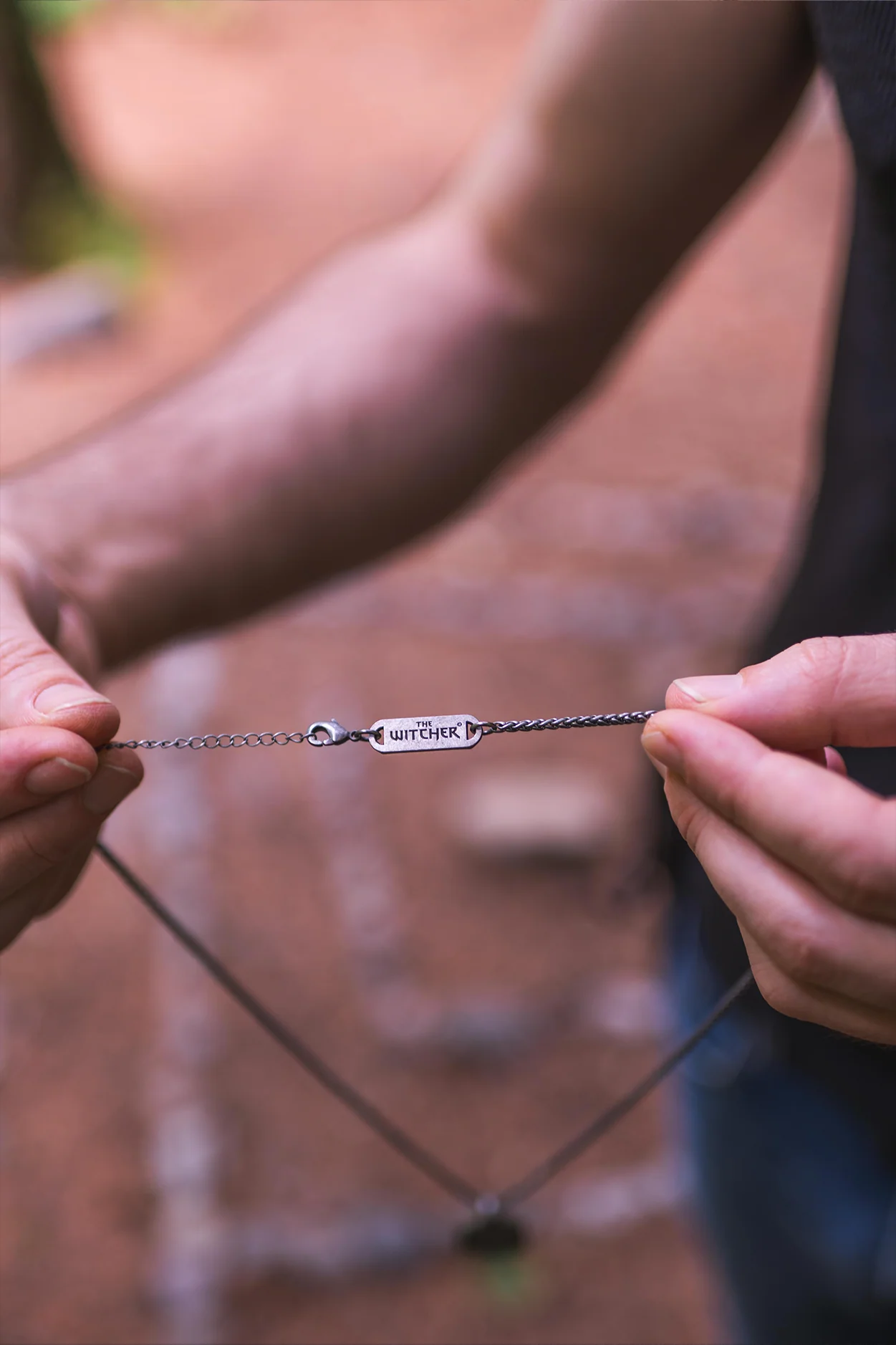 THE WITCHER SIGNS PENDANT SET AND KEEPSAKE BOX - Image 18