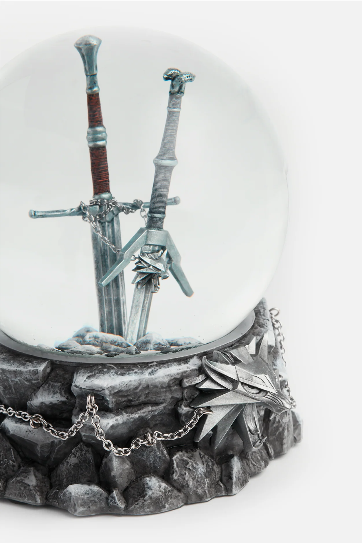 THE WITCHER TOOLS OF THE TRADE SNOW GLOBE - Image 12