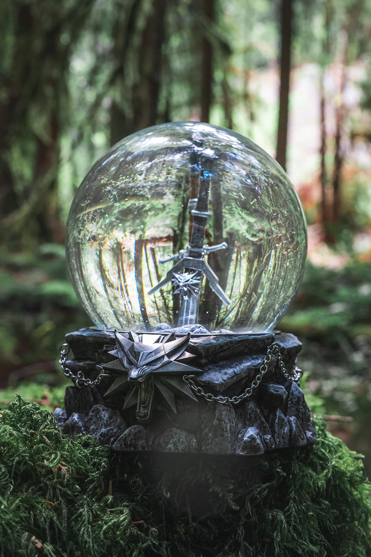 THE WITCHER TOOLS OF THE TRADE SNOW GLOBE - Image 6