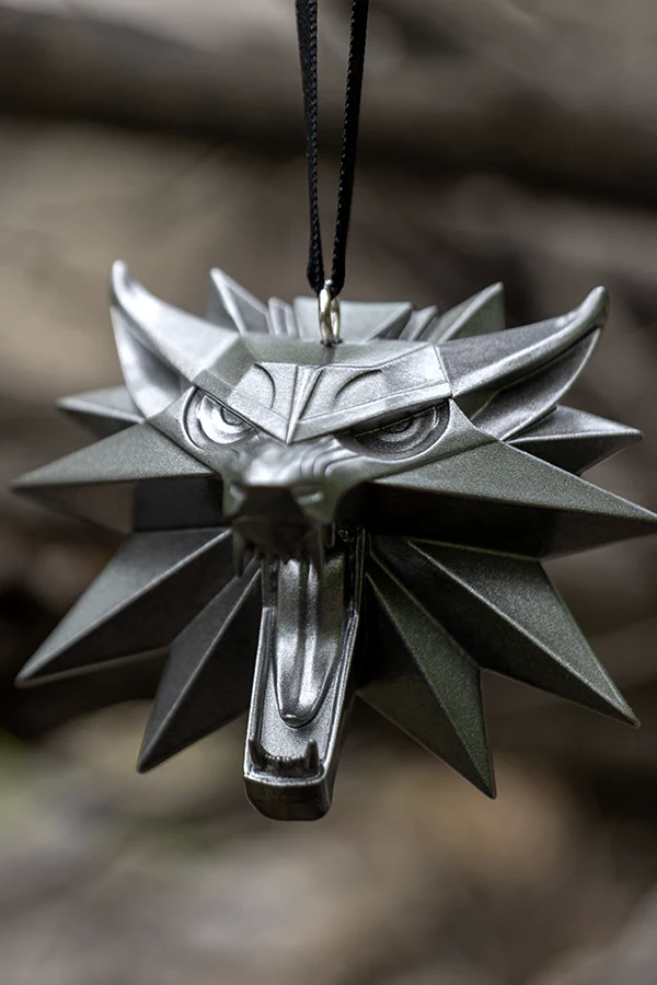 THE WITCHER WOLF MEDALLION ORNAMENT - Image 3