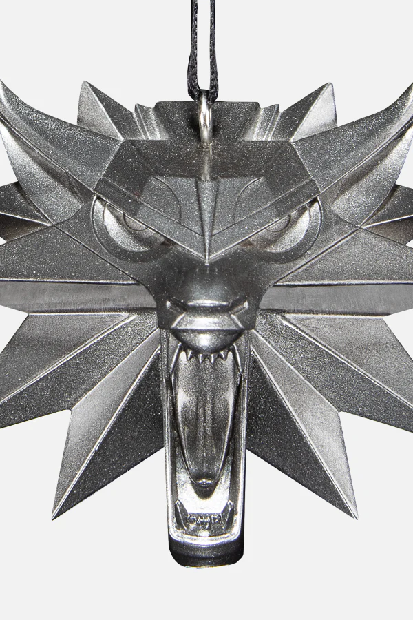 THE WITCHER WOLF MEDALLION ORNAMENT - Image 5